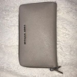 Used Michael Kors wallet